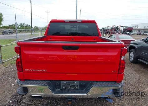 2021 Chevrolet Silverado 1500 4Wd Short Bed Lt z USA, uszkodzony, nr VIN 1GCUYDED4MZ139580